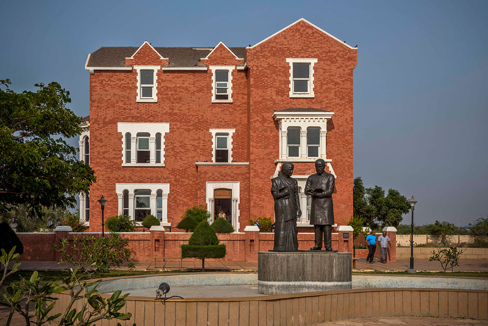 Shyamji Krishna Verma Memorial — A patriotic heritage landmark in Mandvi commemorating the famous Indian freedom fighter